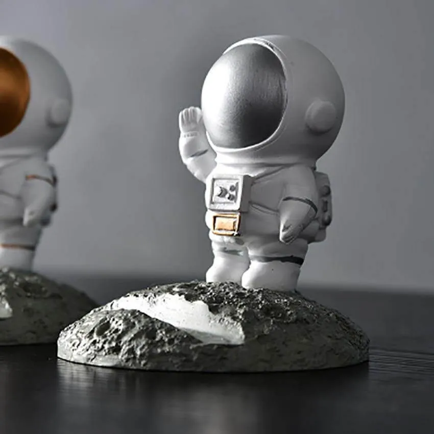 Simple Astronaut Mobile Phone Stand Holder