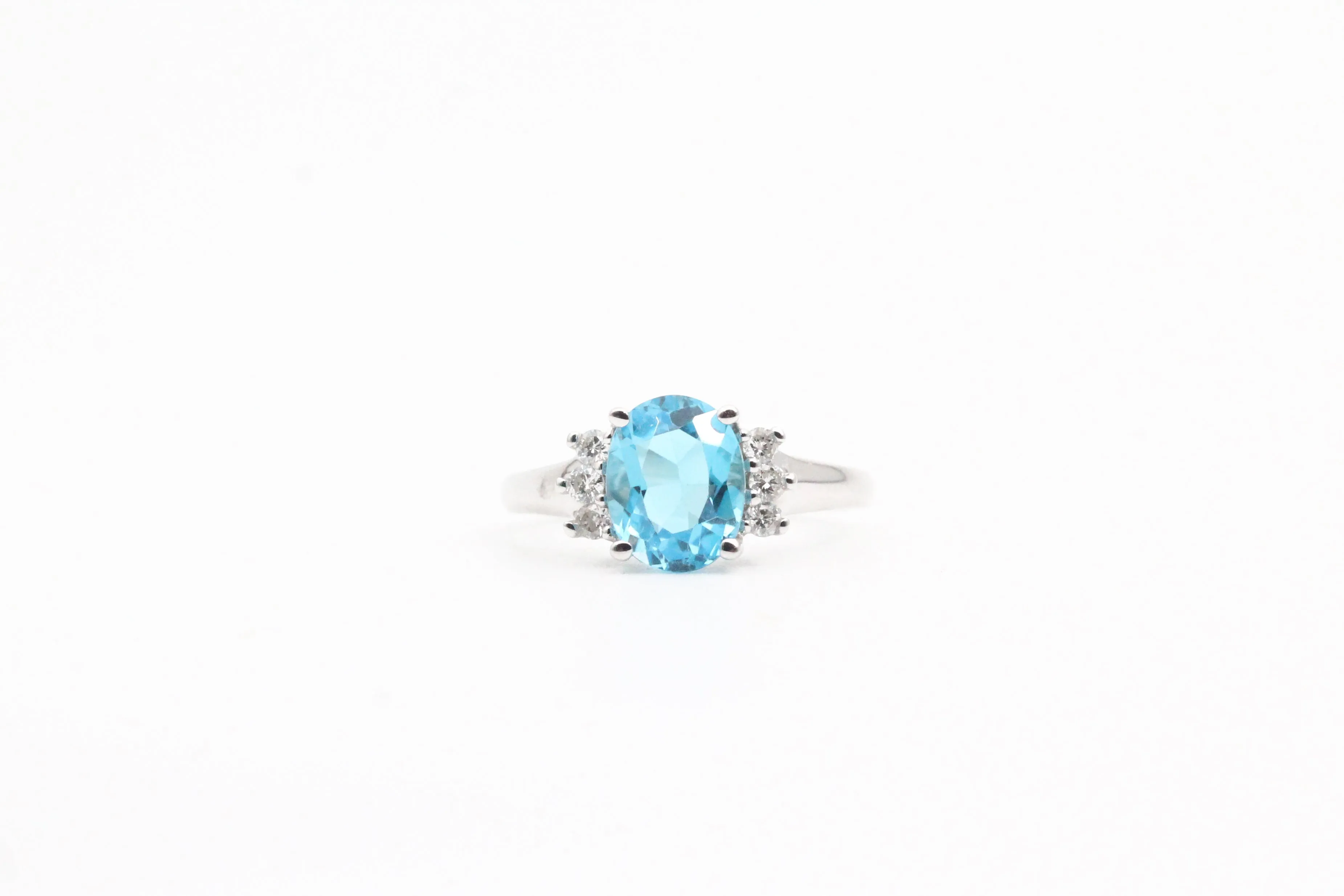 White Gold Oval Blue Topaz Ring